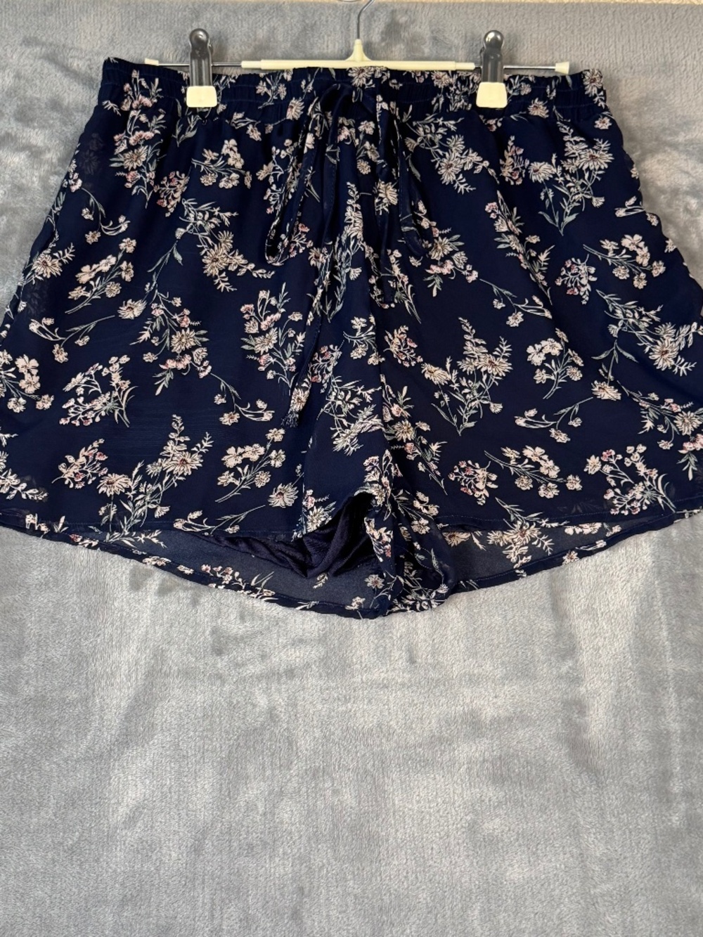 Ijoah Navy Floral Chiffon Flowy Shorts Women's Large Boho Summer